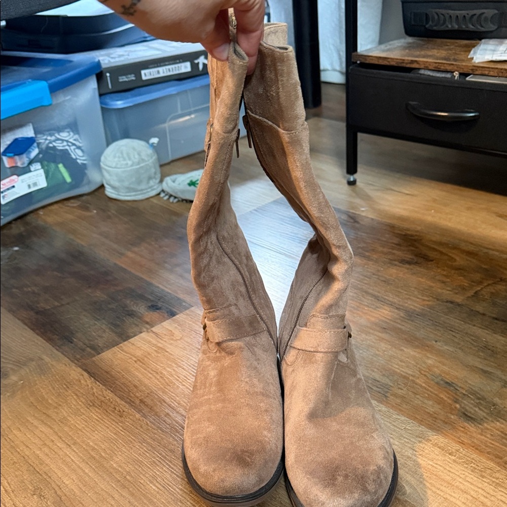 Pierre Dumas Suede Mid-Calf Tan Boots